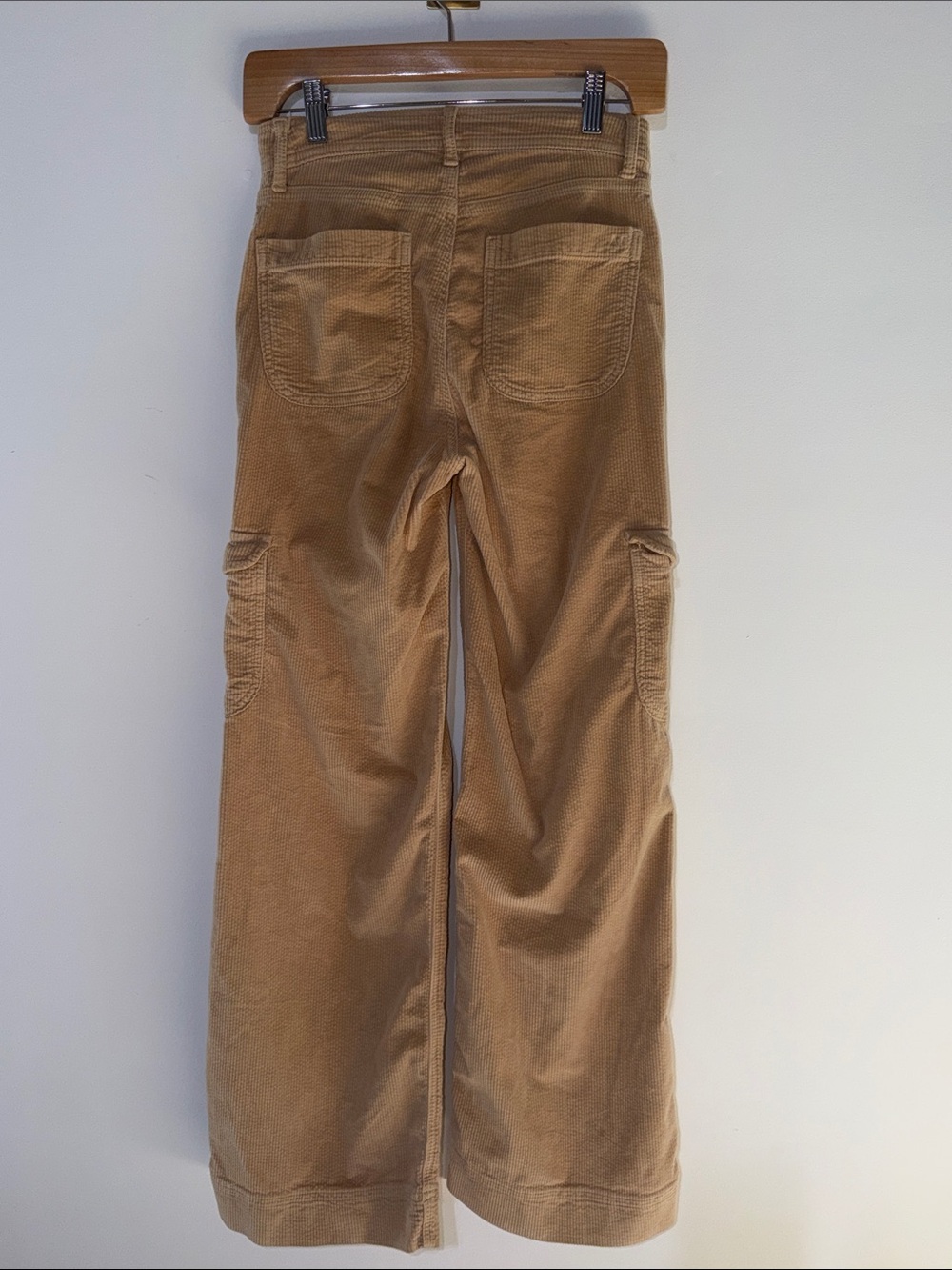 American Eagle Outfitters woman’s Corduroy Cargo Pants in Tan size 00